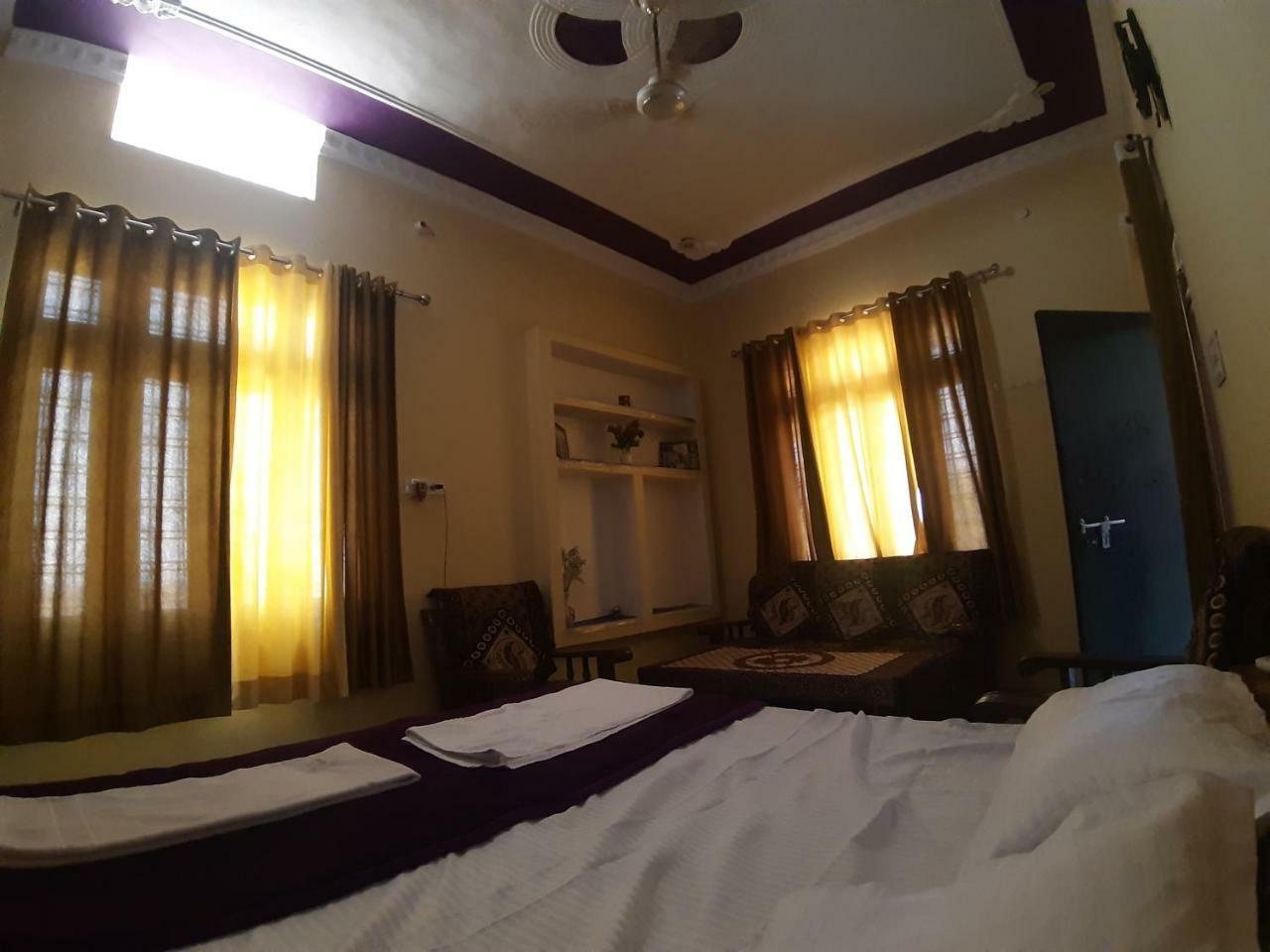 Shree Ram Homestay Orchha Extérieur photo